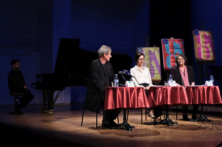 80. sezono Koncertne poslovalnice so napovedali Vladimir Rukavina, Barbara Švrljuga Hergovich, Tina Vihar in pianist Jan Sever. 