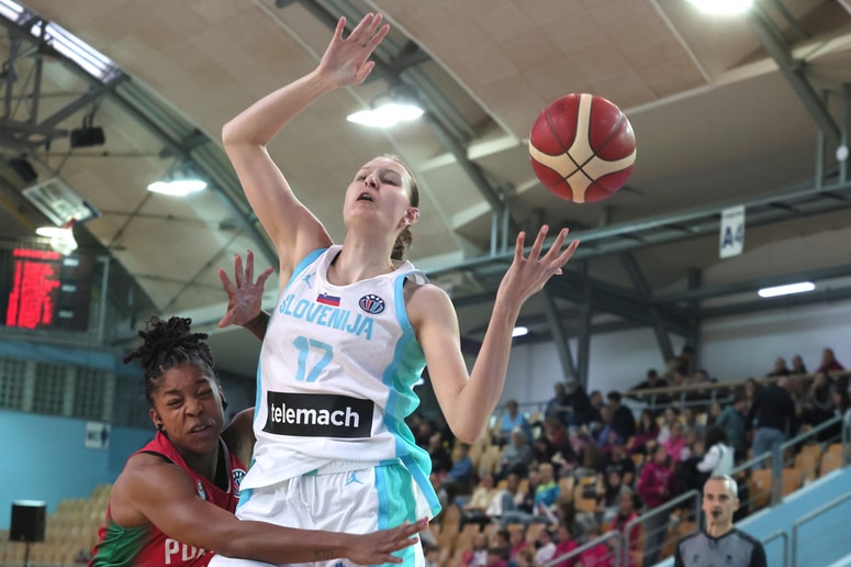 Glavna fotografija članka:Šport na TV