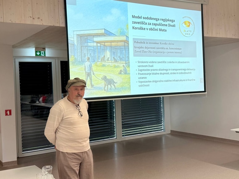Koroškim županom in županjama je model sodobnega zavetišča predstavil dr. Zlatko Golob.