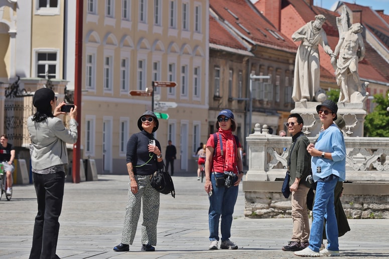 Glavna fotografija članka:Mariborski turizem: Junija rekordne številke, v Hostlu Pekarna zelo zadovoljni