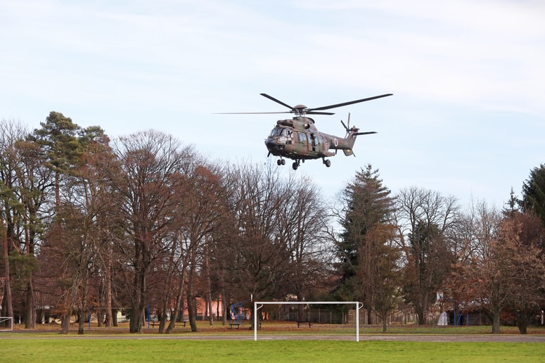 Glavna fotografija članka:Med novimi Natovimi cilji za Slovenijo okrepitev zmogljivosti zračne obrambe, tudi helikopterske enote