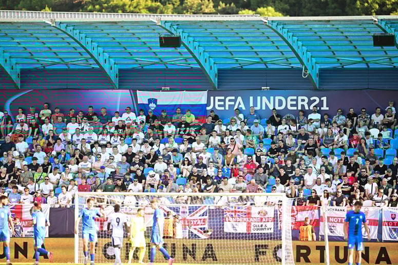 Glavna fotografija članka:Šport na TV