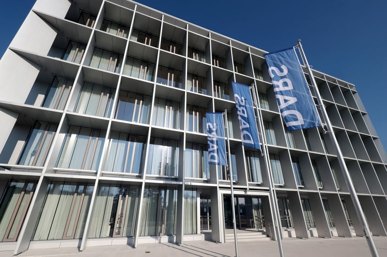 Ljubljana. DARS. Novinarska konferenca uprave družbe Dars. Nova Stavba. 