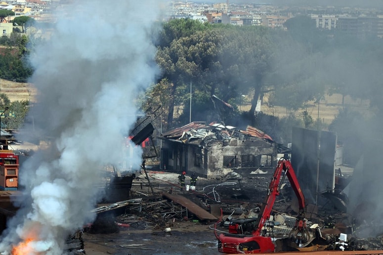 Glavna fotografija članka:(FOTO) Okoli 30 poškodovanih: V Rimu eksplozija razdejala bencinsko črpalko