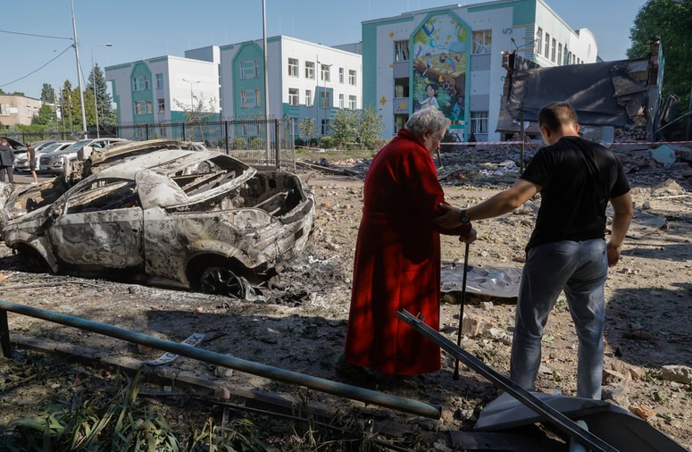 Glavna fotografija članka:Komisija Združenih narodov: Ruski napadi na civiliste v Ukrajini in deportacije so zločini proti človečnosti