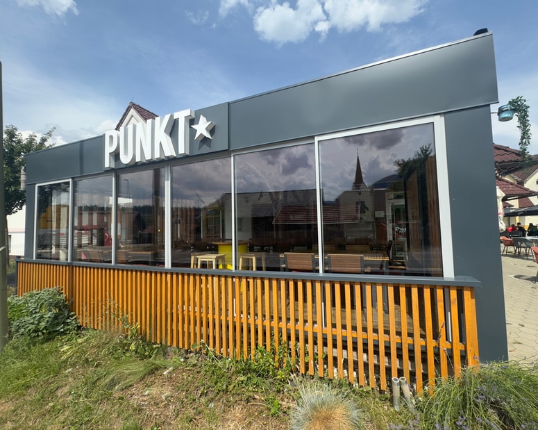 Punkt Kotlje: "Občina bi morala sprevideti, da ima diamante, ki jih ne izkoristi, jemlje jih kot samoumevne ali celo kot višek," izpostavljata Jure Vetter in Saša Pufek Vetter. 