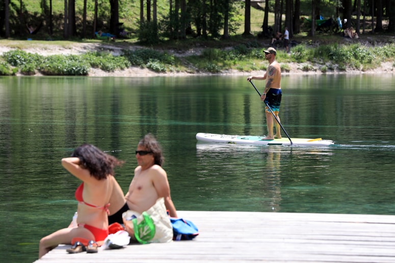 Voda v jezeru Jasna poleti doseže 19 stopinj Celzija. 