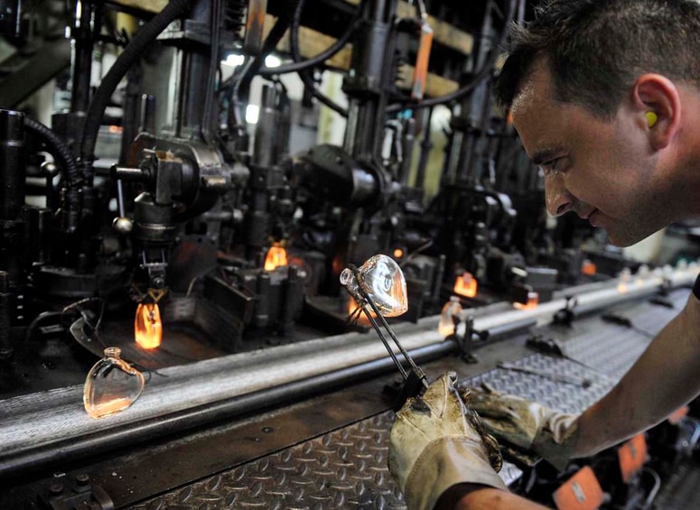 Steklarna Hrastnik, članica Skupine Vaider, v Hrastniku proizvaja stekleno embalažo vse od leta 1860. 