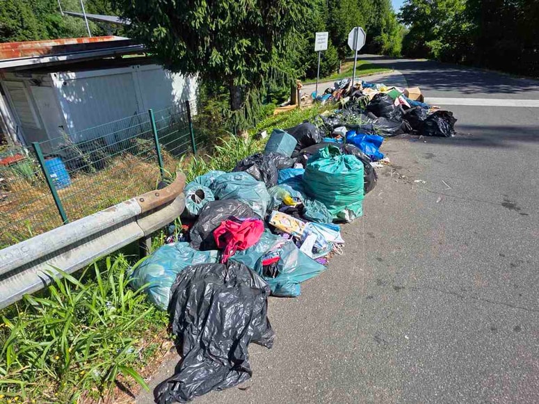 Glavna fotografija članka:(FOTO) Občina Hoče-Slivnica: Odpadki znova končali v naravi – znova ista lokacija