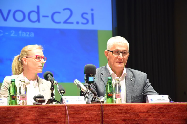 Razočarani župan Andrej Vrzel pravi, da bodo težave z dobavo vode v Občini Sveti Jurij ob Ščavnici rešili tako, da se bodo oprli na lastne vodne vire, saj da očitno ne morejo verjeti in zaupati nikomur drugemu. 