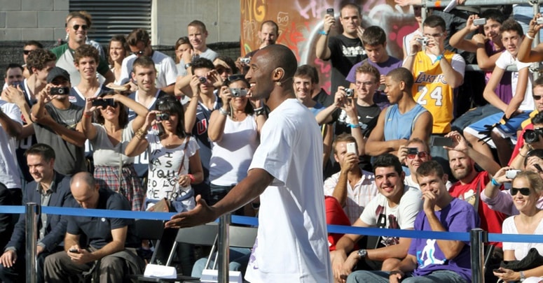 Glavna fotografija članka:Barcelona z dresom v spomin na Kobeja Bryanta