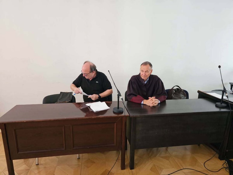 V preteklosti že obsojeni nekdanji sodni izvršitelj Dragan Vuković se tokrat otepa obtožb protipravne prilastitve stvari ob izvršbi. 