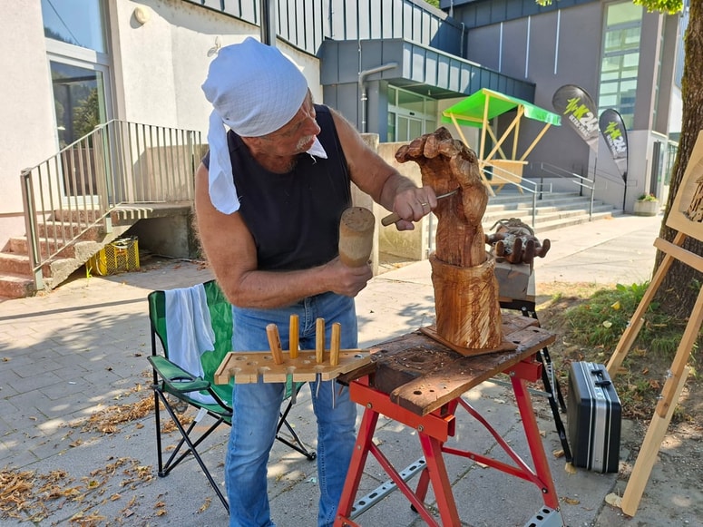 Spominska likovna kolonija Leandra Fužirja 
