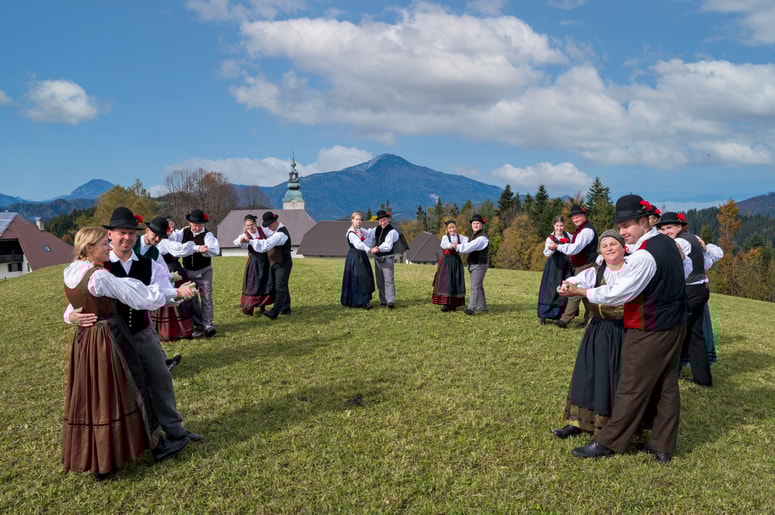 Folklorna skupina Kulturnega društva Gozdar 