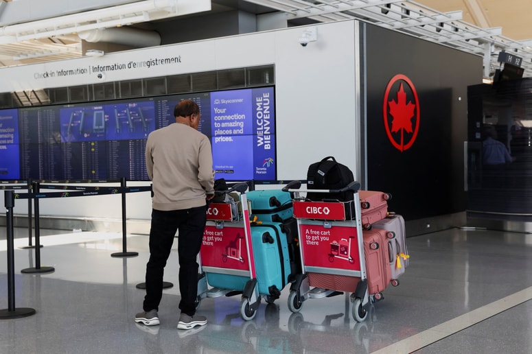 Glavna fotografija članka:Air Canada: Zaradi stavke osebja odpovedali vse lete, potnike pozvali, naj ne prihajajo na letališča