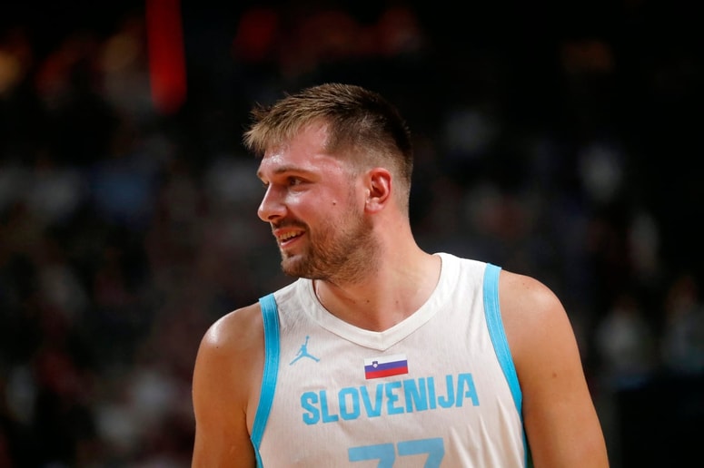 Luka Dončić je v prvih enajstih minutah na parketu dosegel 21 točk.