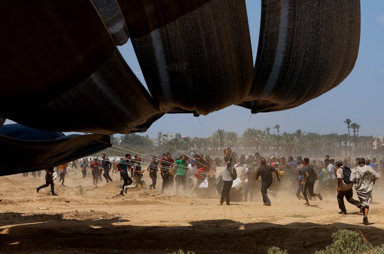 Gaza, 18. avgusta 2025, pomoč iz zraka.  