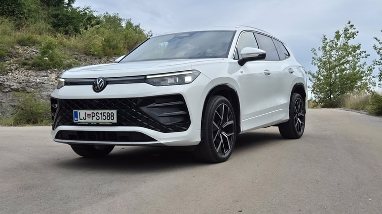 Tayron je v bistvu povečan tiguan, ki je šel svojo pot. 