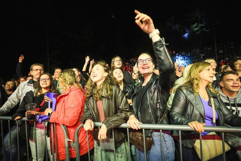 Glavna fotografija članka:(FOTO) Letni oder Ruše: Zgodovino pisali z Laibach. Kateri koncert je bil najbolj obiskan?