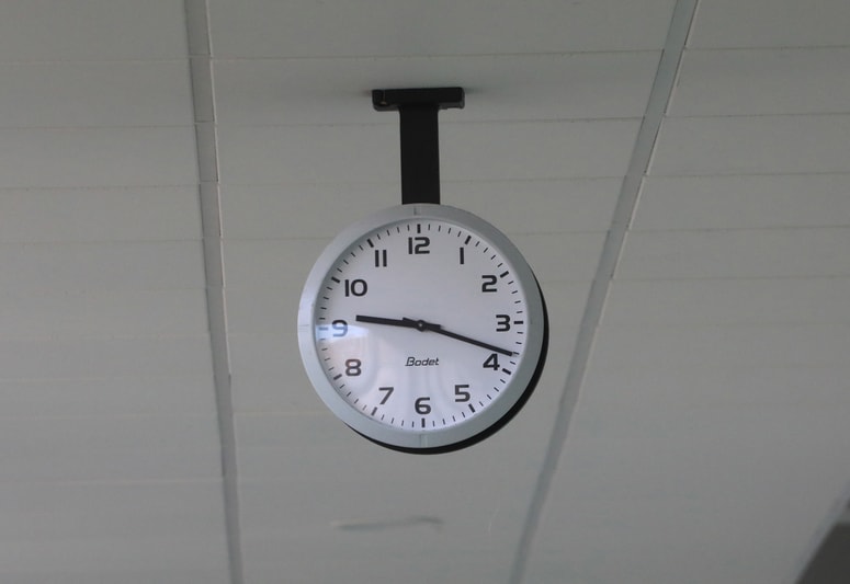 Glavna fotografija članka:(ŠESTI DAN) Družbeni konglomerat pričakovanj