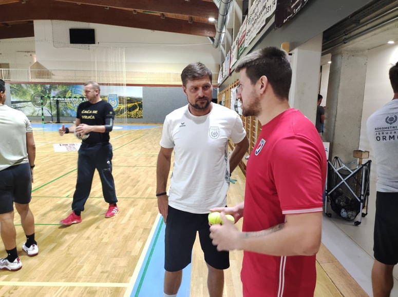 Nekdanji kapetan slovenske reprezentance se je na vročo prleško klop usedel pred to sezono.