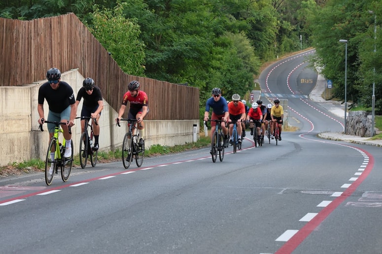 Okoli 35 kilometrov opravijo ob četrtkih in torkih, ob nedeljah več. 