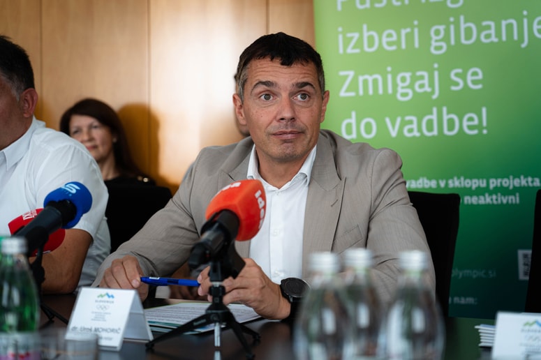 Generalni sekretar Olimpijskega komiteja Slovenije Uroš Mohorič je opozoril, da se odrasli Slovenci premalo gibljemo in da velika večina ne dosega priporočil Svetovne zdravstvene organizacije. 