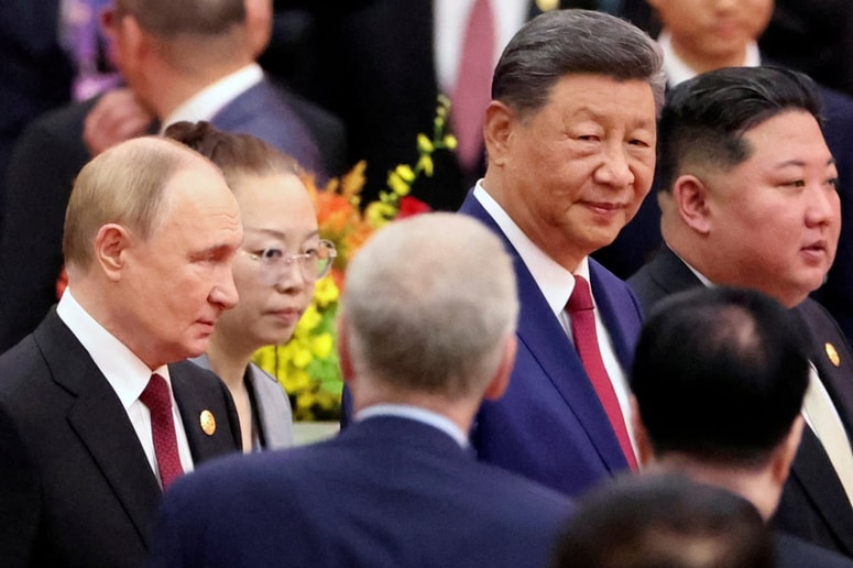 Glavna fotografija članka:(VIDEO) Putin in Xi kramljala o nesmrtnosti: Nekoč so ljudje redko živeli 70 let, danes si pri tej starosti še otrok