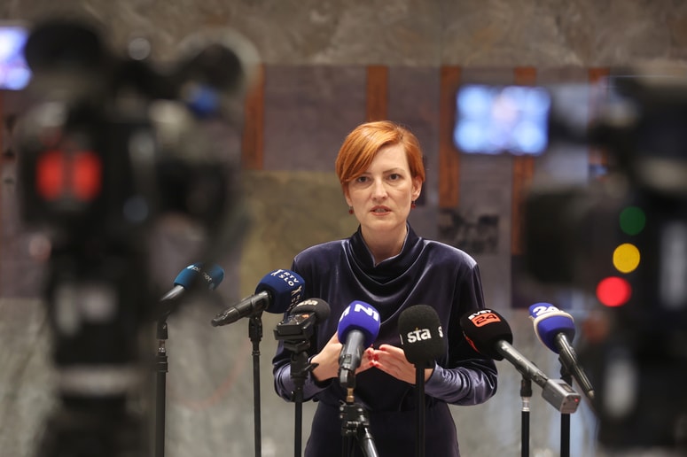 Glavna fotografija članka:Kolumna Marka Crnkoviča: Asta Vrečko se ne moti, prav pa tudi nima