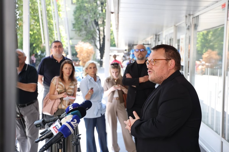 Glavna fotografija članka:Minister Maljevac še ima podporo premierja Goloba