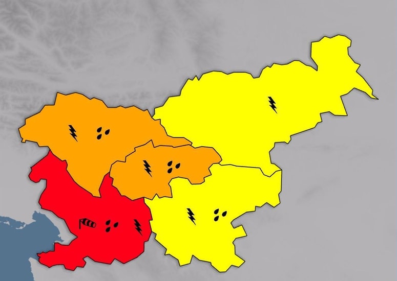 Rdeče opozorilo zaradi nalivov 