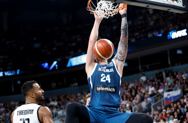 Glavna fotografija članka:(KOMENTAR) Naslednjič lahko padejo tudi Nemci