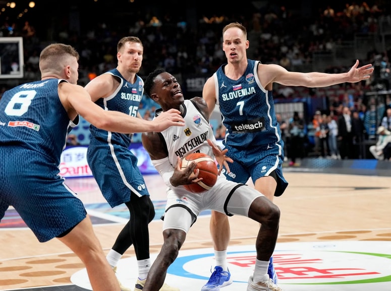 "Pri Nemcih nikoli ne veš, ali bo Schröder zadavil nasprotnika ali pa bo zadavil svoje. Proti Sloveniji se je prav trudil, da bi zadavil svoje, igral je neodgovorno. Na žalost nam tega ni uspelo kaznovati."