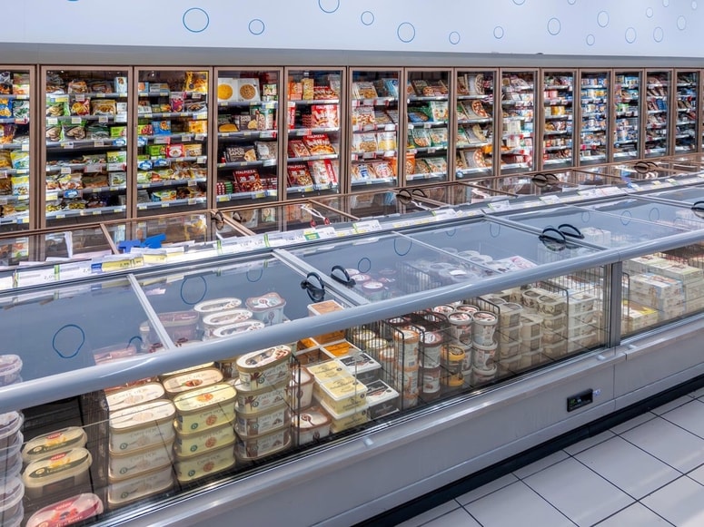 Tržna inšpekcija je napovedala, da bo proti trgovcem, ki niso spoštovali vladnih odlokov, sprožila ustrezne prekrškovne postopke.