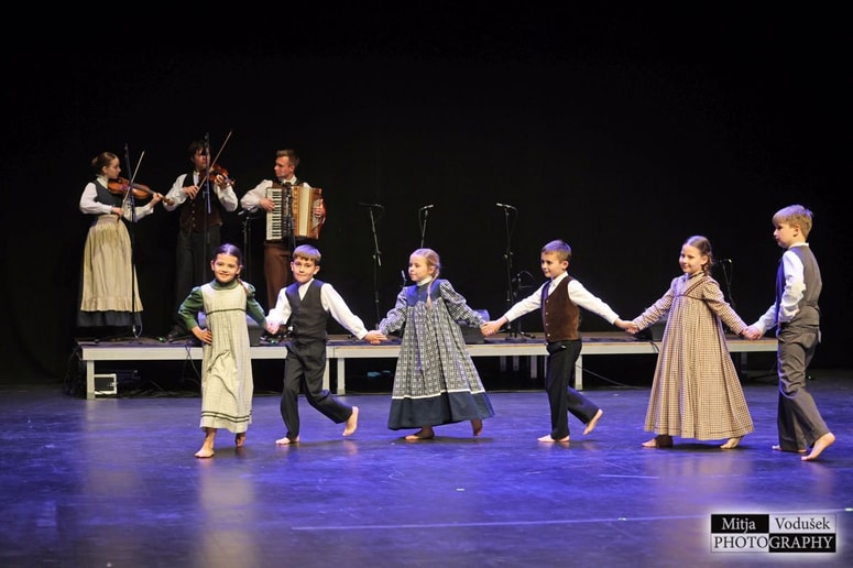 Otroške skupine KUD Študent se redno udeležujejo regijskih in državnih srečanj otroških folklornih skupin. 