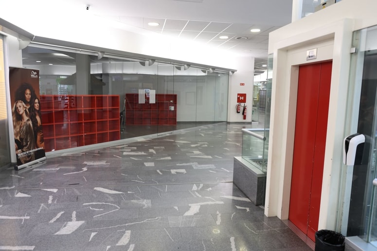 Od naslednjega ponedeljka bodo odjemalci  Energije plus lahko plačevali položnice na novi lokaciji v pritličju Trgovskega centra City in ne več v Vetrinjski ulici kot doslej. 