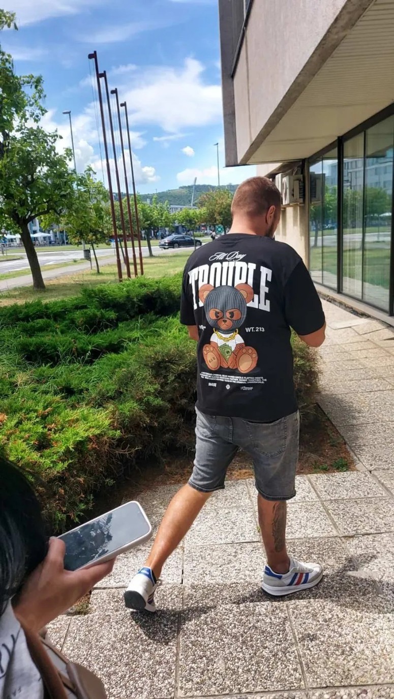 Senat je sklenil, da se mora Alen Felić dve leti zdraviti v ambulanti. Če se tega ne bo držal, lahko sodišče odločitev spremeni in bo moral na zdravljenje v psihiatrično bolnišnico.