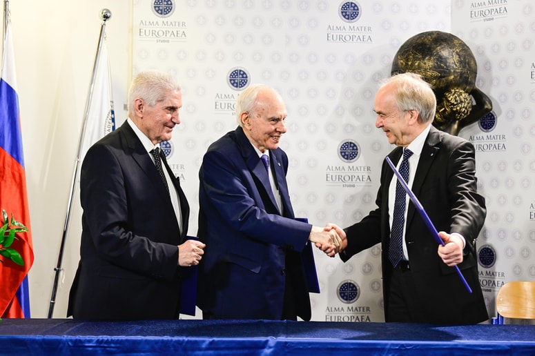 Center so ustanovili na univerzi Alma Mater Europaea.