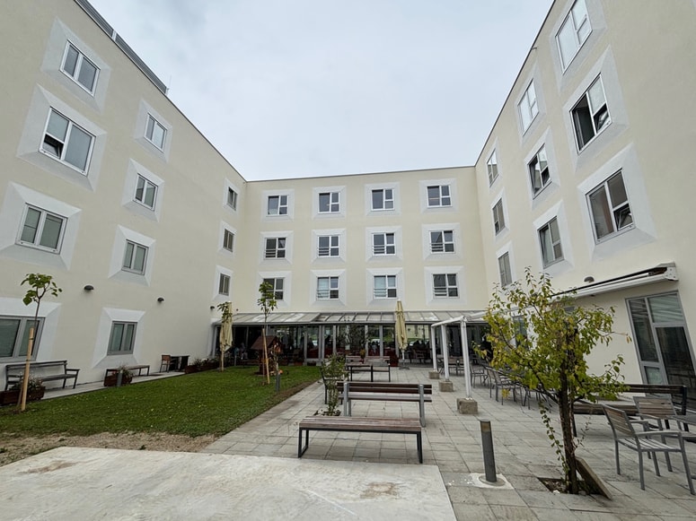 Enota starostnikov v Slovenski Bistrici je dobila dodatno nadstropje. 