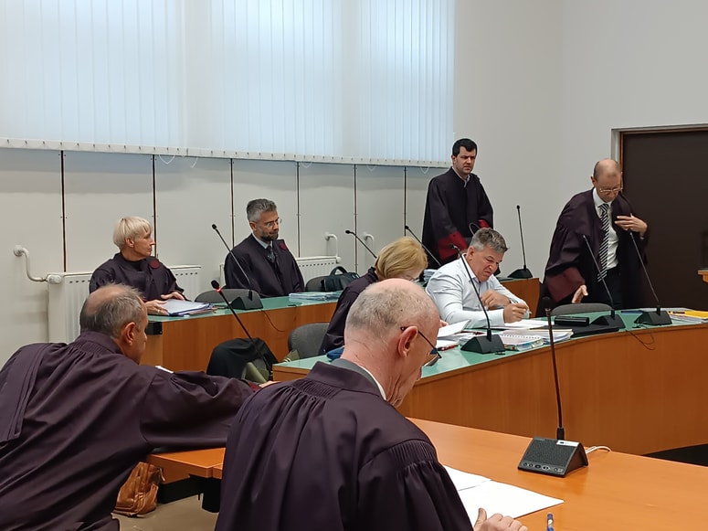 Primer TEŠ: Med zadnjimi so zaslišali izvedenca ekonomske stroke Tiborja Hrena. 