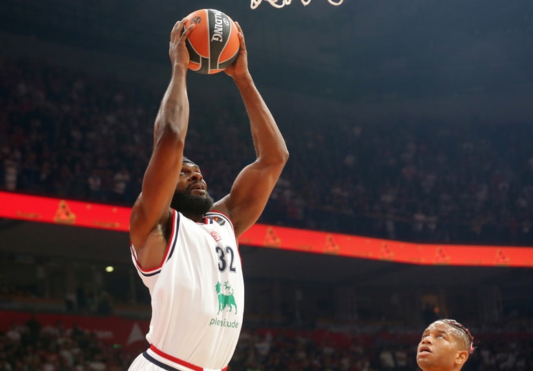 Josh Nebo standardno začenja v prvi peterki Milana, za Slovenijo pa je bil - preveč načet?! 