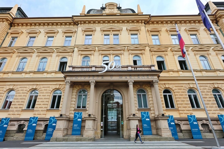 Festival bo na rektoratu Univerze v Mariboru.