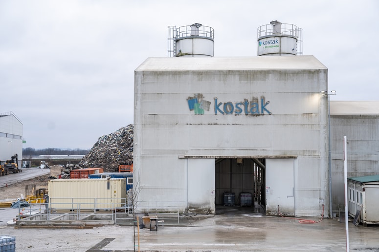 Preiskave naj bi potekale v družbi Kostak.