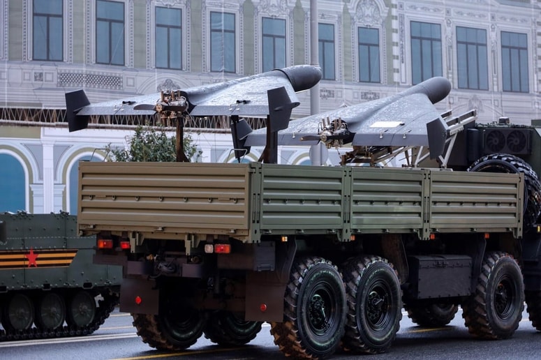 V smrtonosne ruske predelani iranski droni pred majsko vojaško parado v Moskvi. 