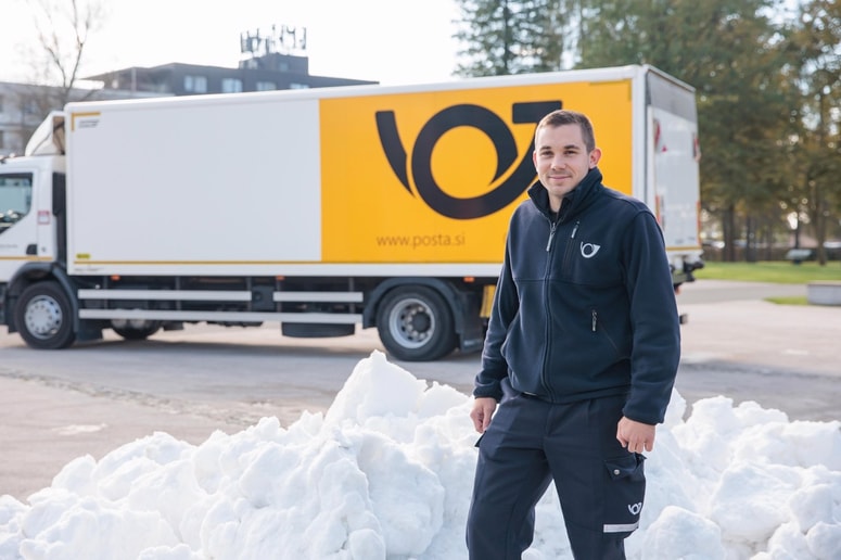 Glavna fotografija članka:Snežna pošiljka na Brdu