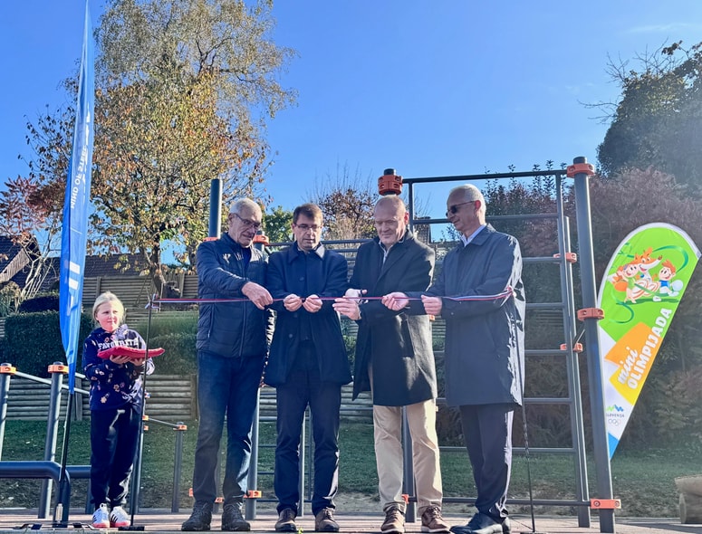 Glavna fotografija članka:(FOTO) V športnem parku Kotlje odslej na voljo tudi jekleni poligon