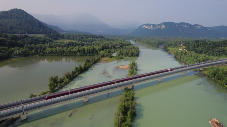 Celotna proga Gradec–Celovec s 33 kilometrov dolgim predorom Koralmtunnel bo za potniški promet odprta 14. decembra.