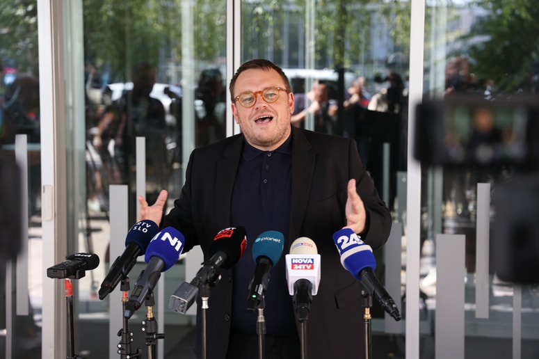 Minister Simon Maljevac 