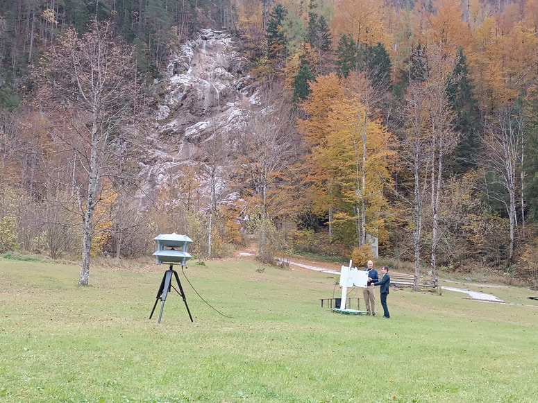 Zvočnik sistema Aware, ki ga v primeru nevarnosti aktivira satelit, je plod evropskega razvoja. Prvič so ga preizkusili v Logarski dolini. 