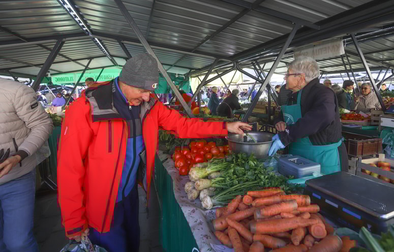 Glavna fotografija članka:Praznični delovni čas mariborskih tržnic. Kaj bo zaprto?